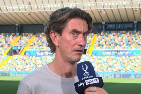 一号- 欧超杯赛程吃紧；克里夫兰骑士今夜战术微调；管理层满意；心理建设被强调