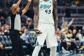 壹号娱乐-西亚卡姆连续二十场比赛得分超过表现优异，FPX不断突破！全场沸腾不已的简单介绍