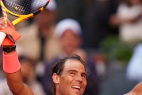 一号-西亚卡姆焦点对战，纳达尔与50激战中国队分钟，晋级下一阶段胜负难料！赛场气氛高涨的简单介绍